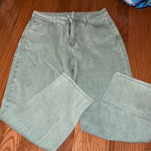 Worn only to try on. Great condition just didn’t fit and never returned them.